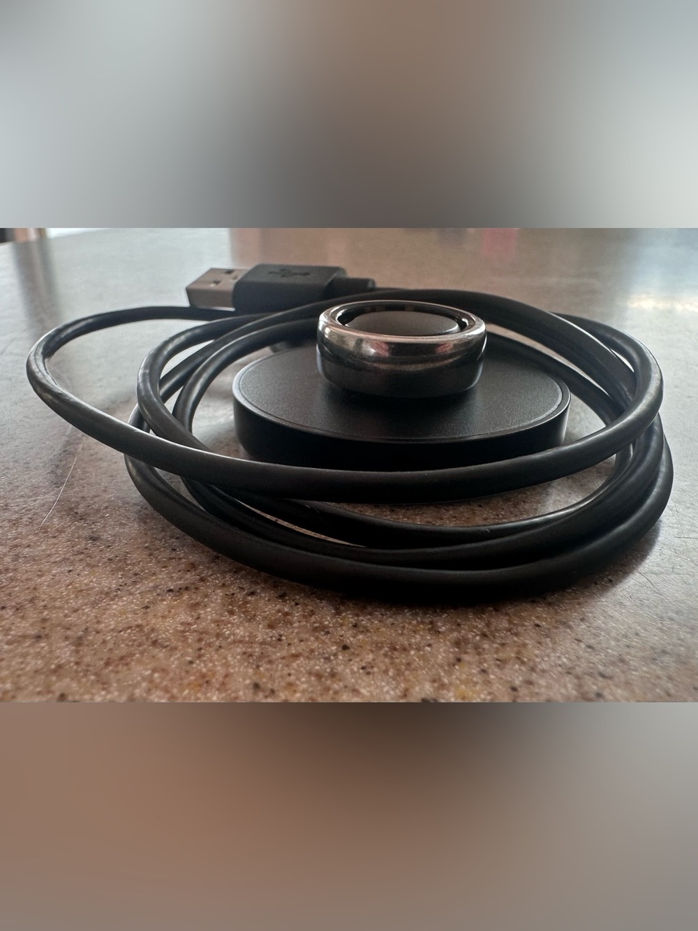 Oura Gen 3 Size 7 Silver Ring with Charging Dock and USB Cable